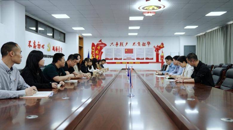 点击图片翻到下一页>> 伟德BETVlCTOR1946人工智能学院“四色花开”别样红